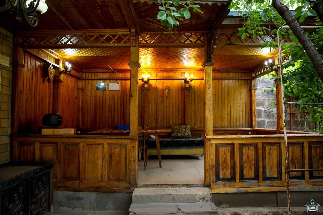 Guest House In Gjumri Exteriör bild